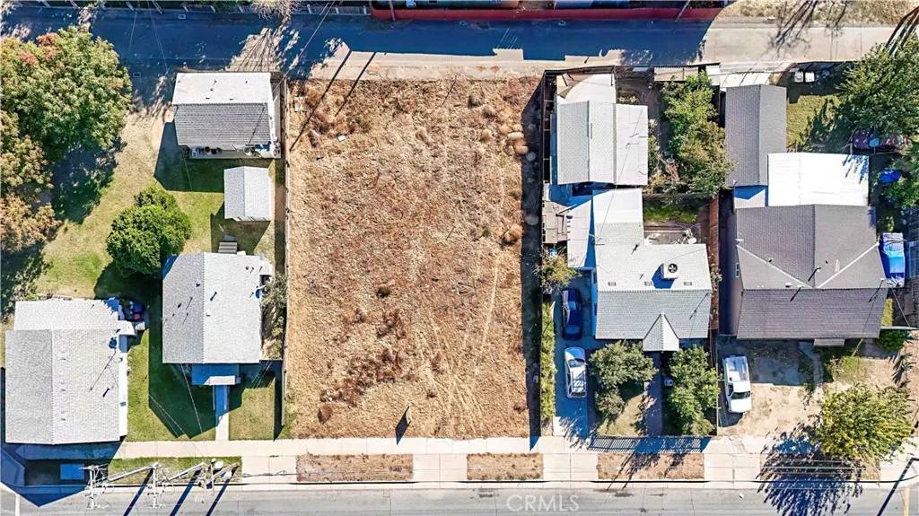 Livingston, CA 95334,1222 B