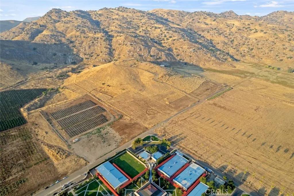 Porterville, CA 93257,0 Putnam