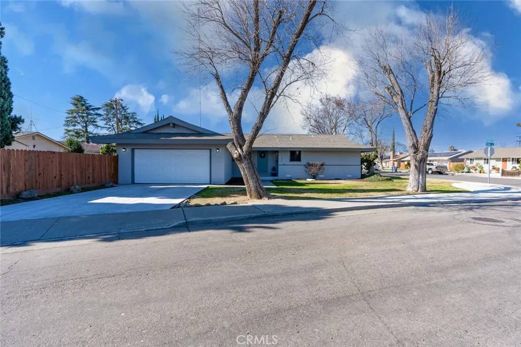 Los Banos, CA 93635,1519 S 11th Street