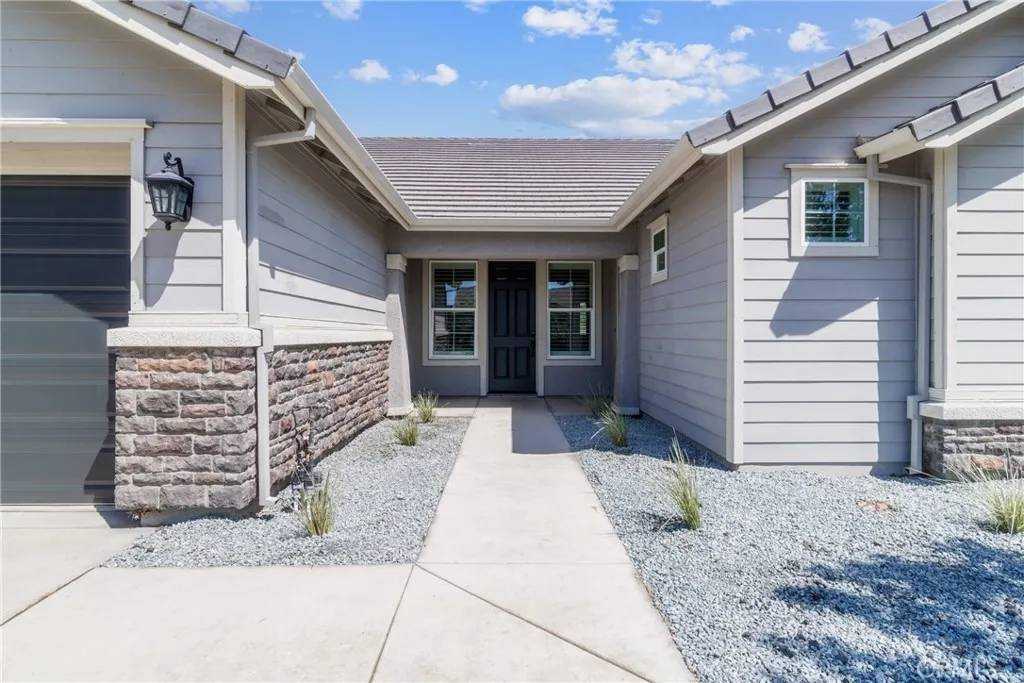 Newman, CA 95360,439 Northampton Way