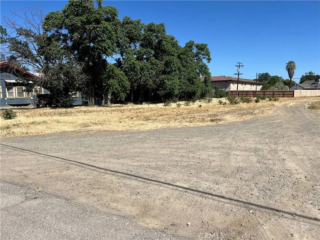 Los Banos, CA 93635,200 J