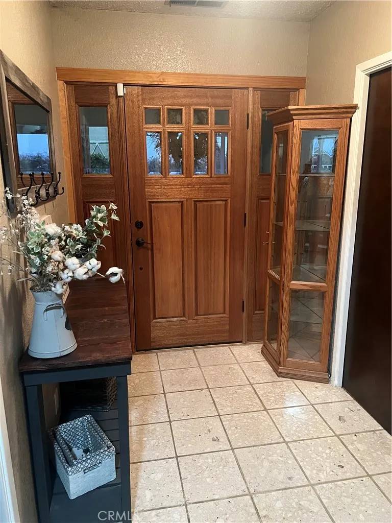 Winton, CA 95388,8484 Almond Avenue