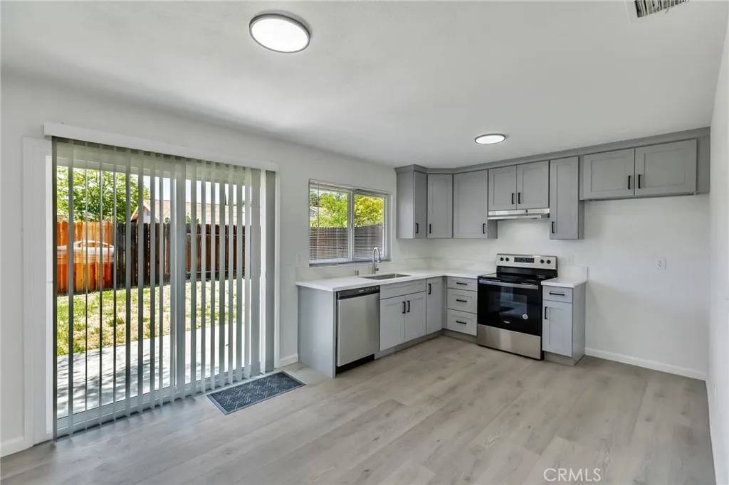 Sacramento, CA 95823,7804 Deer Creek Drive