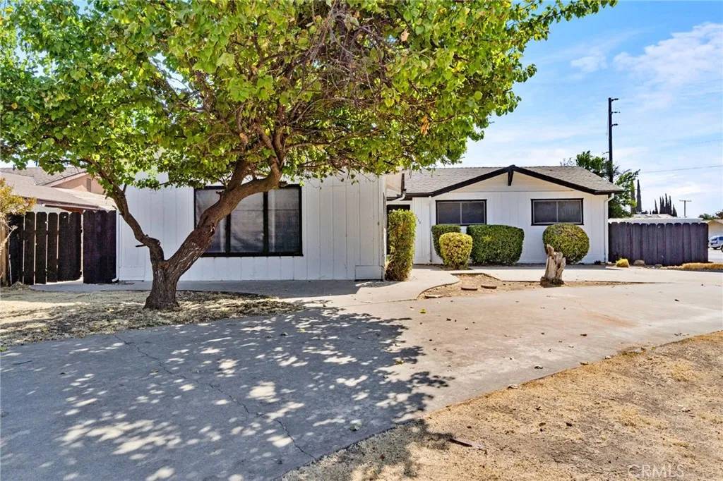 Visalia, CA 93277,2738 S Fairway Court