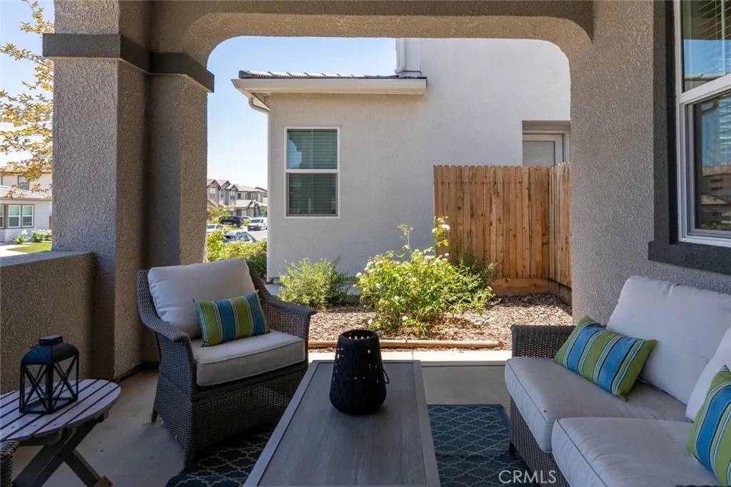 Madera, CA 93636,253 Peters Lane South