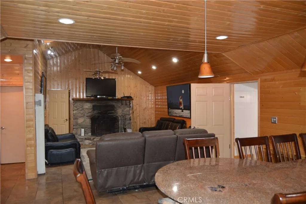 Bass Lake, CA 93604,39656 Red Bud