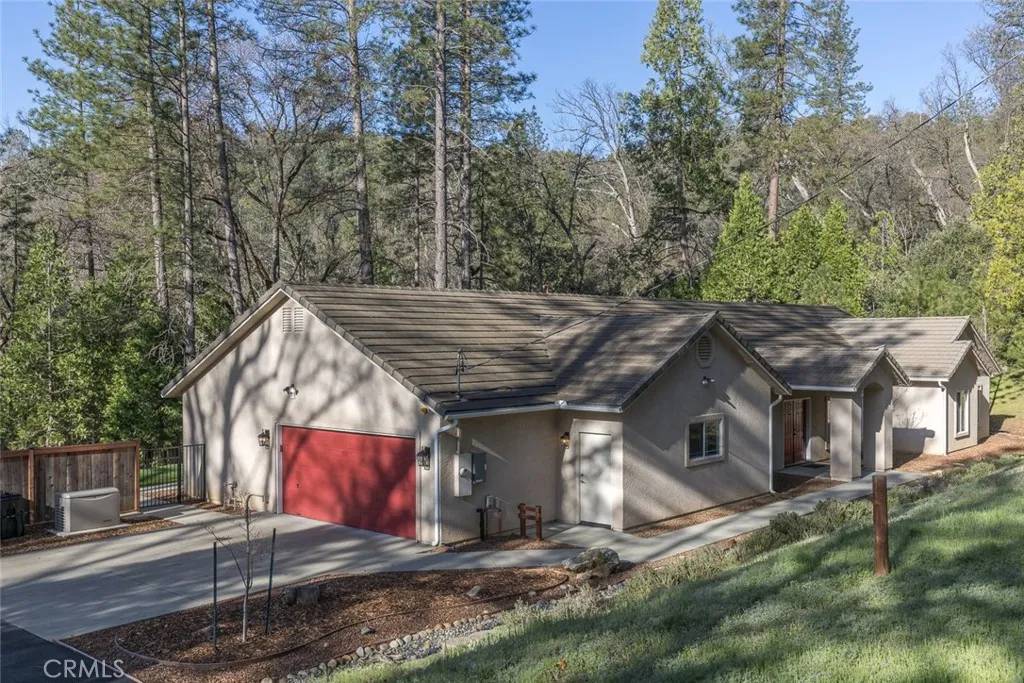 Mariposa, CA 95338,2431 Speckled Court