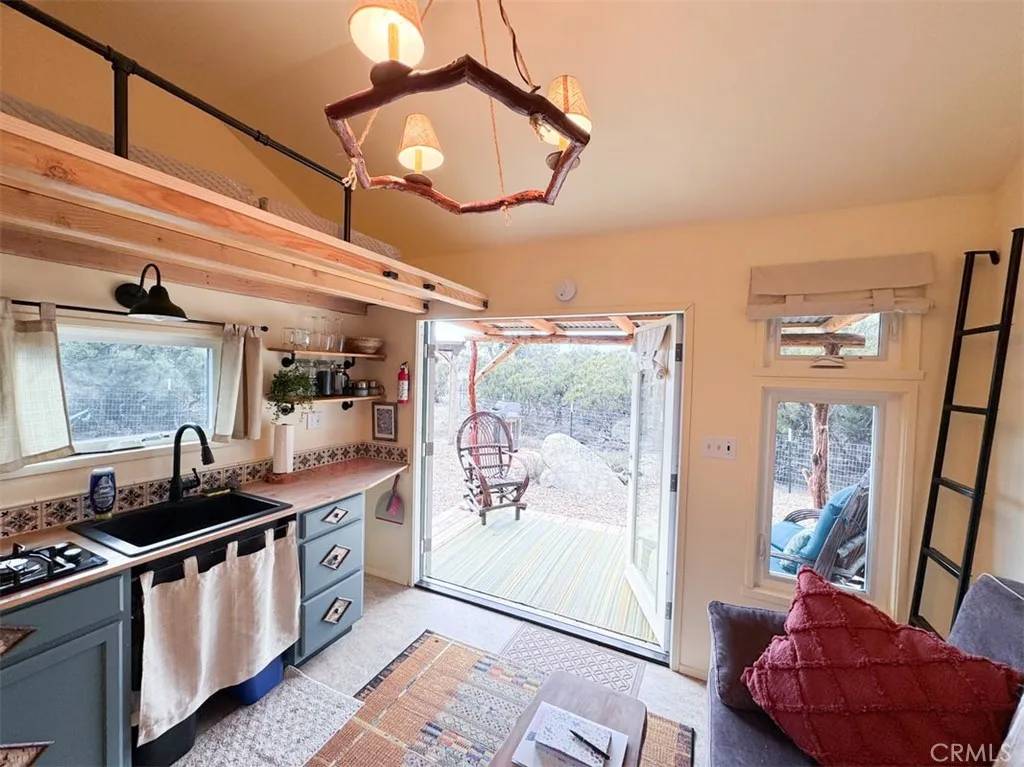 Warner Springs, CA 92086,30415 Chihuahua Valley Road