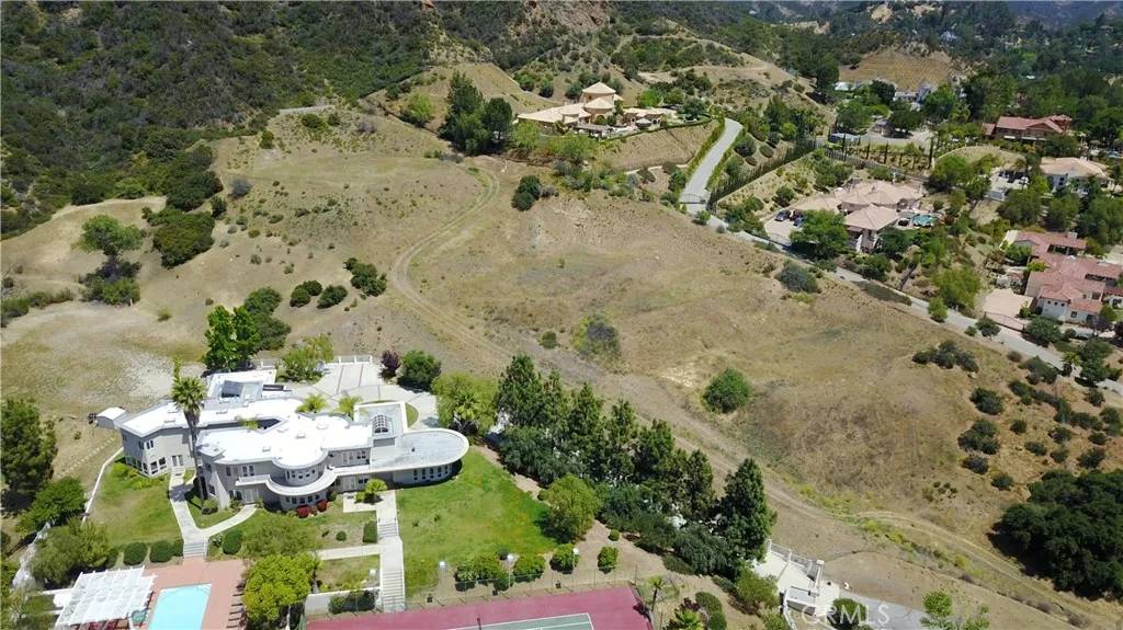 Agoura Hills, CA 91301,29500 Mulholland