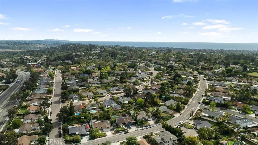 Encinitas, CA 92024,729 Crest Drive