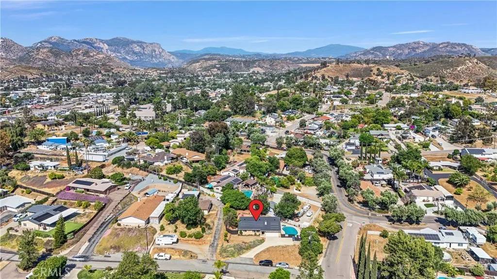 Lakeside, CA 92040,9605 Farmington Drive