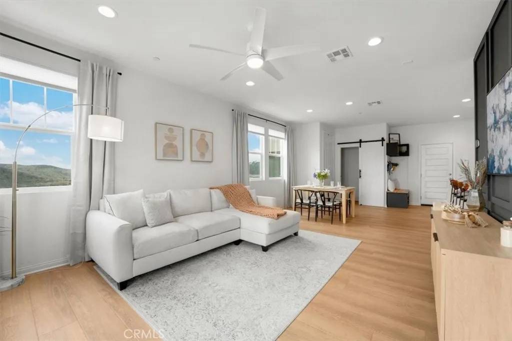 Spring Valley, CA 91977,10243 Graphite Street