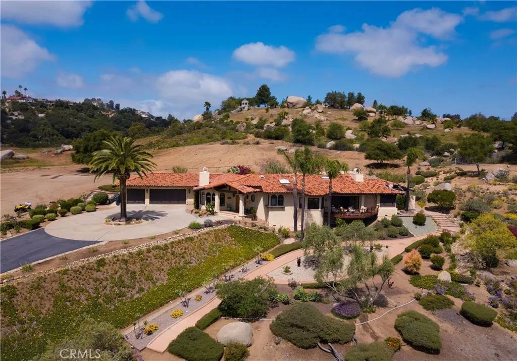 Escondido, CA 92026,28306 Crescent Hill Way