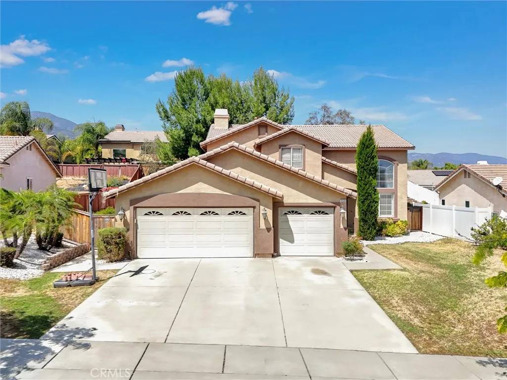 Corona, CA 92882,3506 Belvedere Way