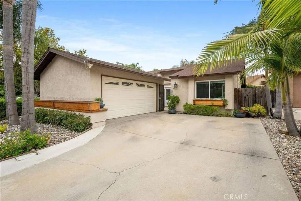Fallbrook, CA 92028,849 Shade Tree Lane