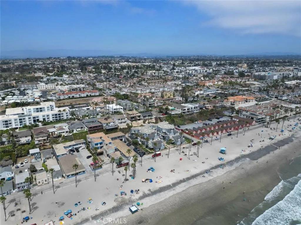 Oceanside, CA 92054,804 N The Strand #7
