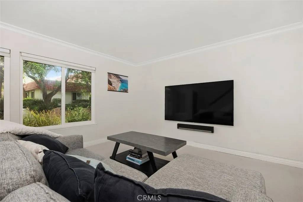 Carlsbad, CA 92010,2811 Via Topacio