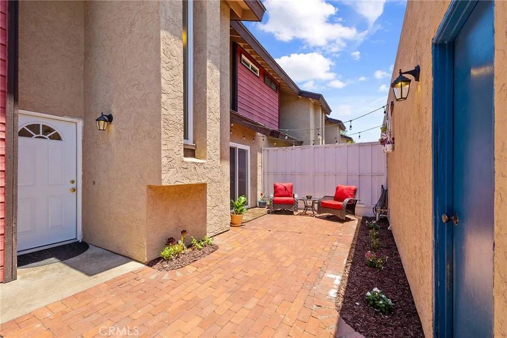 Escondido, CA 92026,140 E El Norte Parkway #8