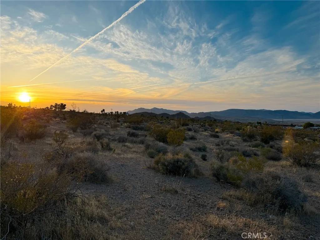 Lucerne Valley, CA 92356,7980 Crystal Creek