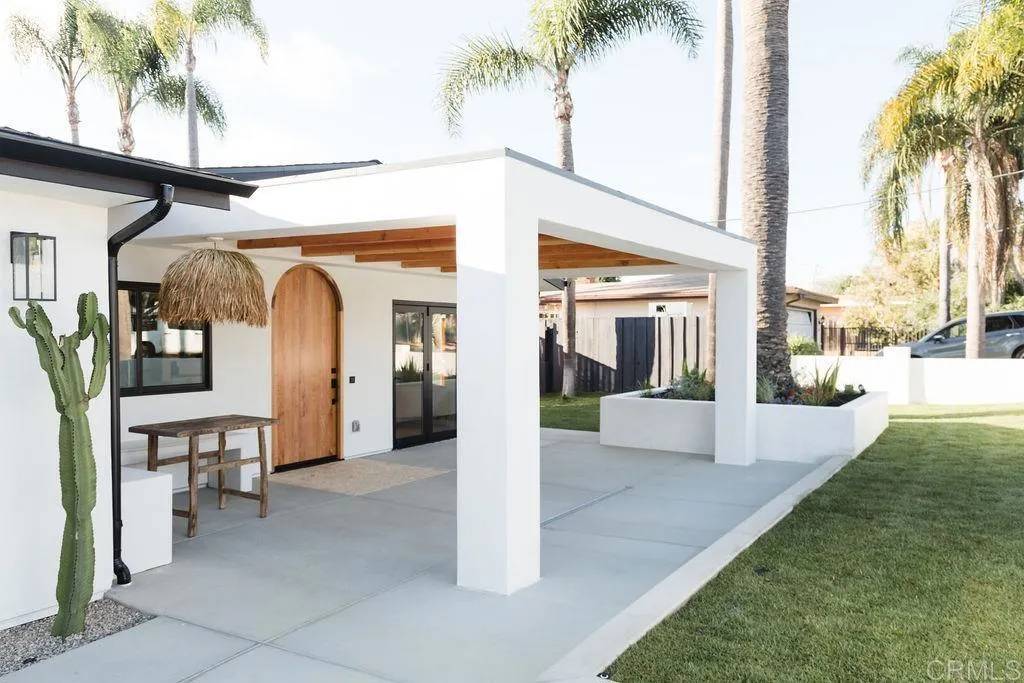 Carlsbad, CA 92008,1890 Basswood Avenue