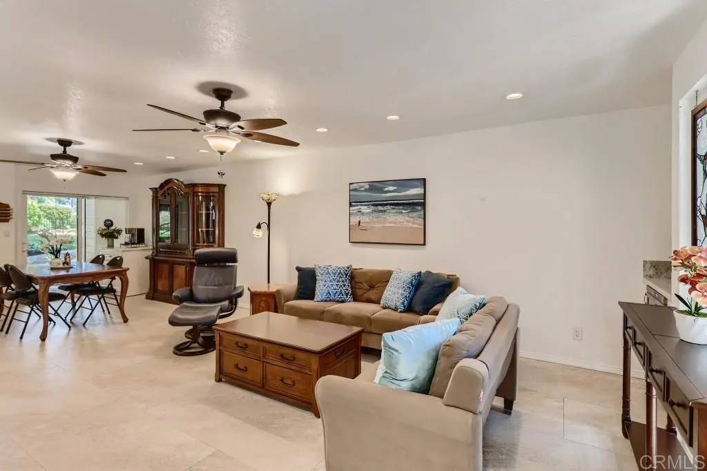 Carlsbad, CA 92008,4014 Aguila Street #F