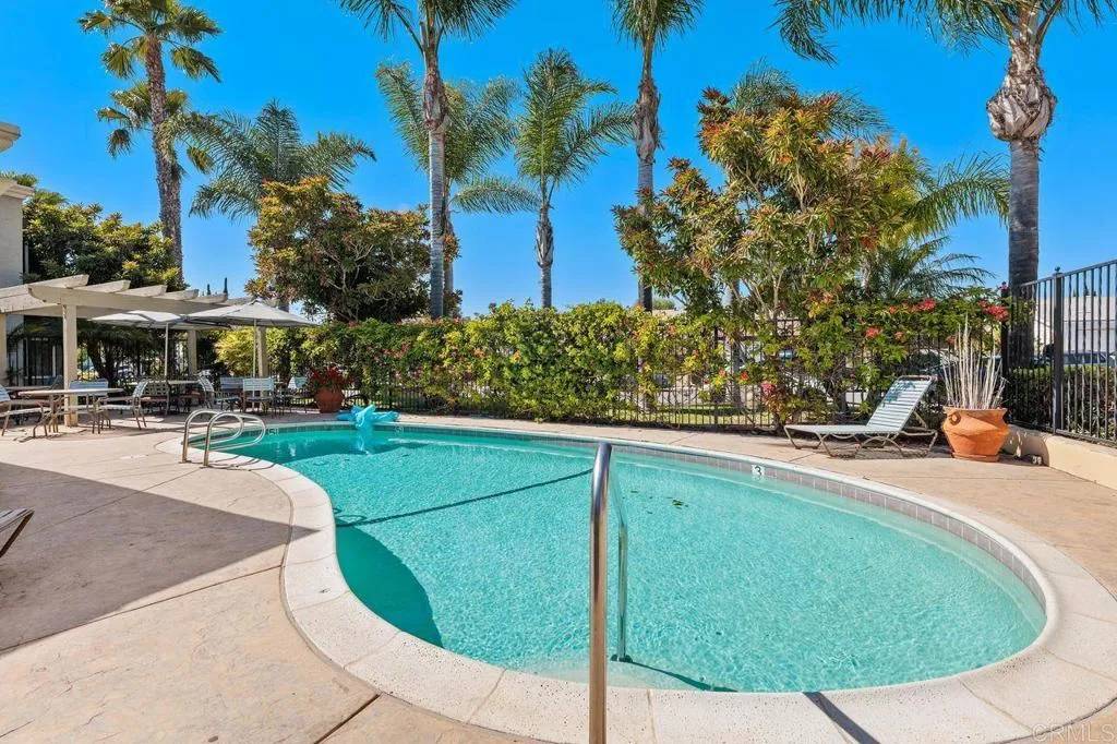 Poway, CA 92064,12719 Robison Blvd. #10