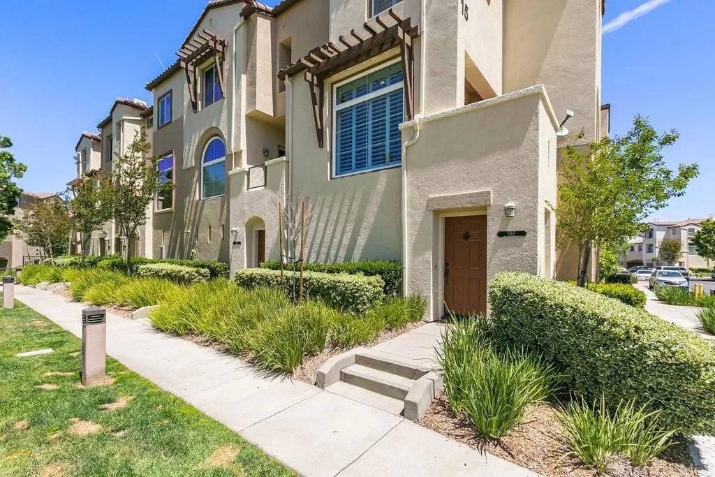 San Marcos, CA 92078,585 Almond Road