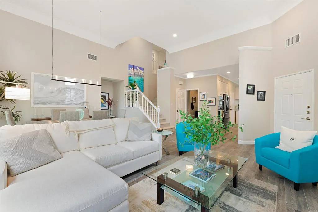 Carlsbad, CA 92011,6819 Adolphia Drive