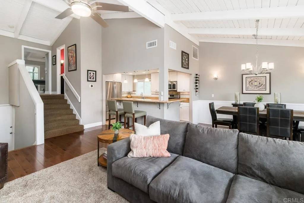 Carlsbad, CA 92009,2894 Luciernaga Street