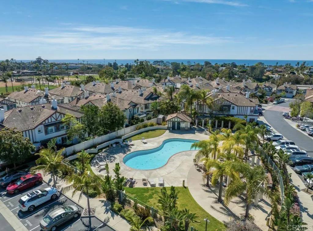 Encinitas, CA 92024,406 Bay Berry Place