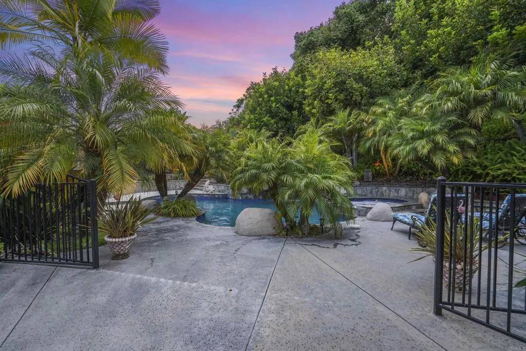 Encinitas, CA 92024,1071 Calle Anacapa