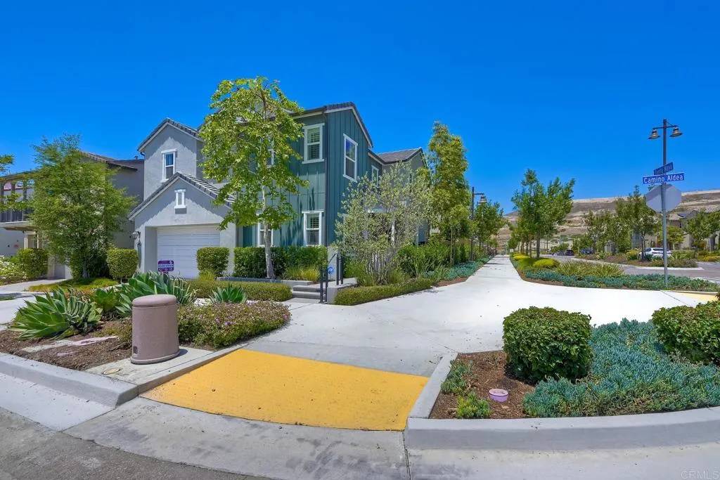 Chula Vista, CA 91913,949 Camino Aldea