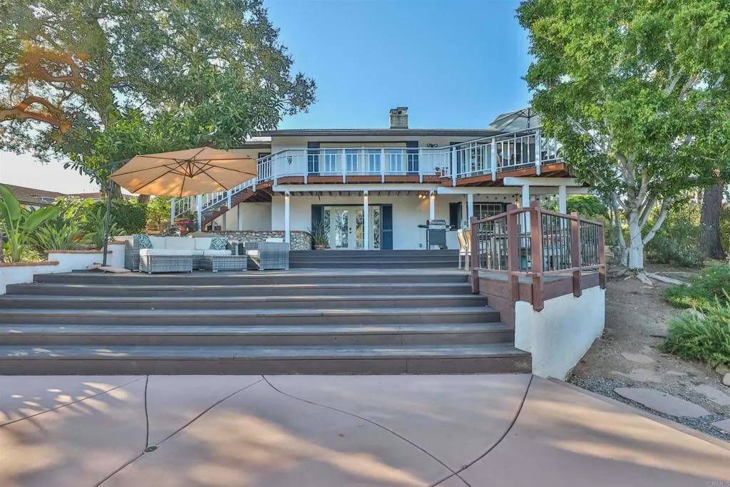 Vista, CA 92084,1152 Loma Vista Way