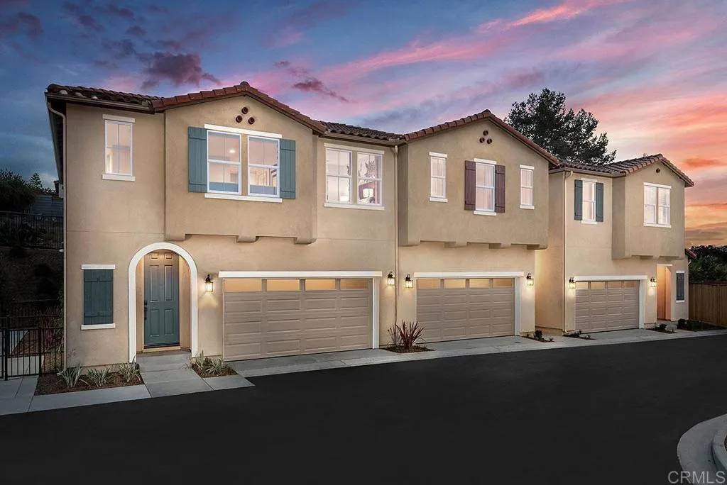 Vista, CA 92081,3011 Linwood Street #15