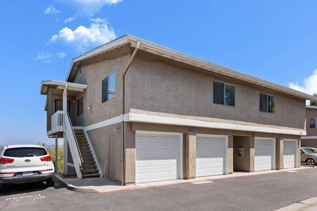 Oceanside, CA 92057,4246 Mesa Vista Way #1