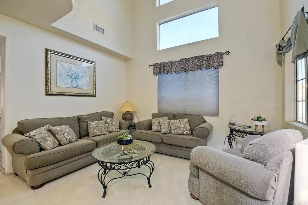 Vista, CA 92081,1240 Adobe
