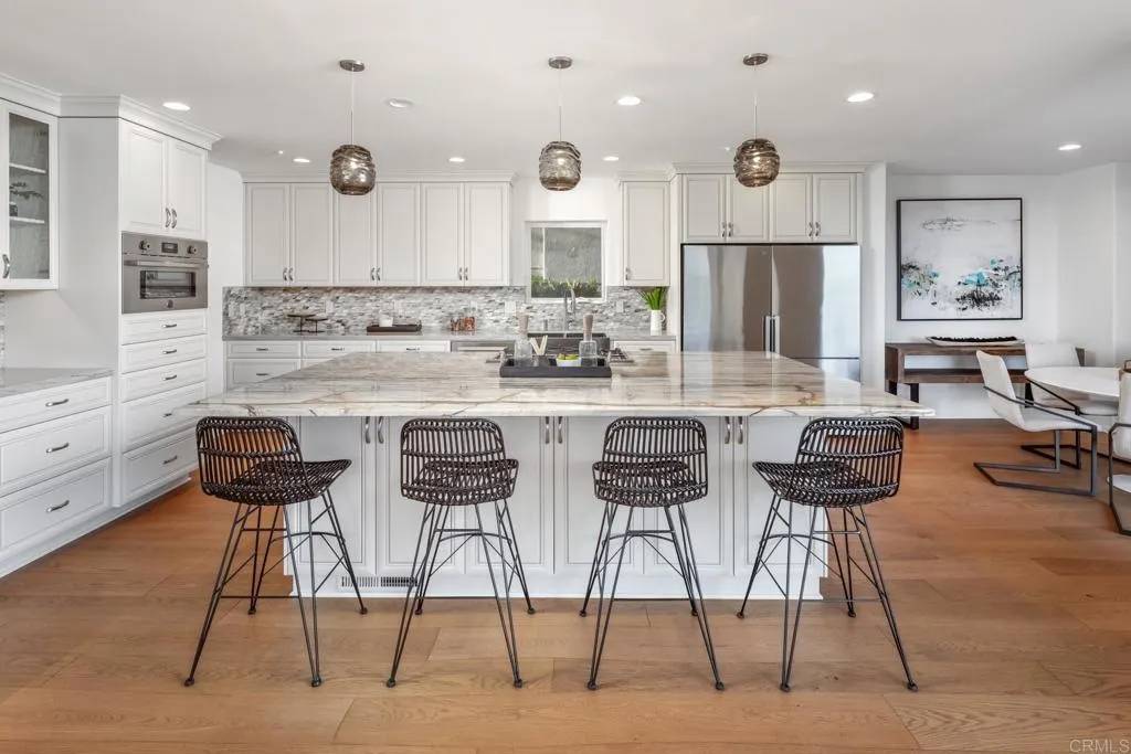 Cardiff By The Sea, CA 92007,2516 San Elijo Avenue