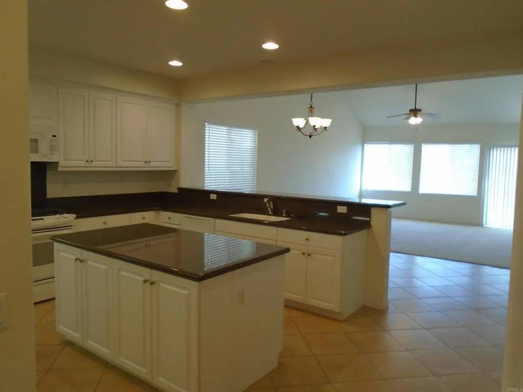 Murrieta, CA 92563,29641 Big Dipper Way