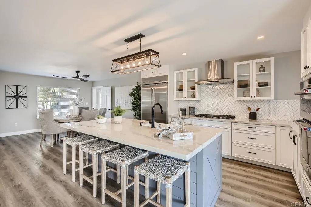 Encinitas, CA 92024,2015 Shadow Grove Way