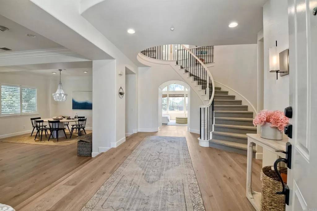 Encinitas, CA 92024,1475 Heritage Lane