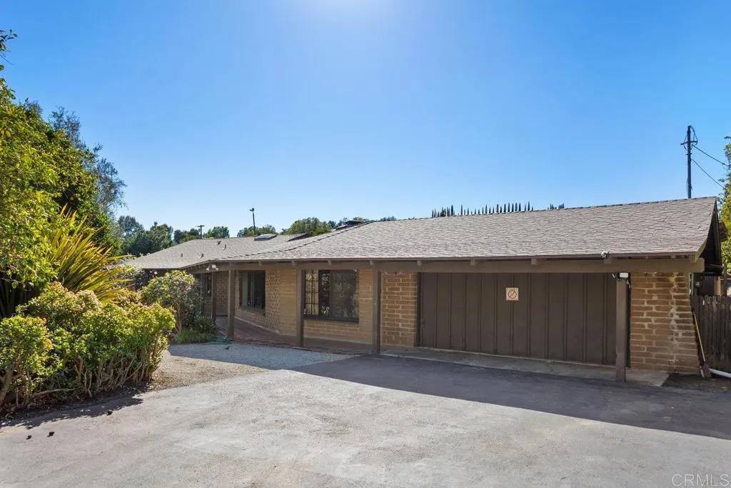 Fallbrook, CA 92028,762 Hamilton Lane