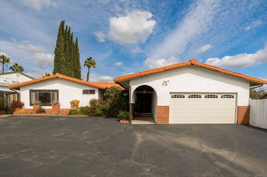Escondido, CA 92025,1240 Pinecrest Avenue