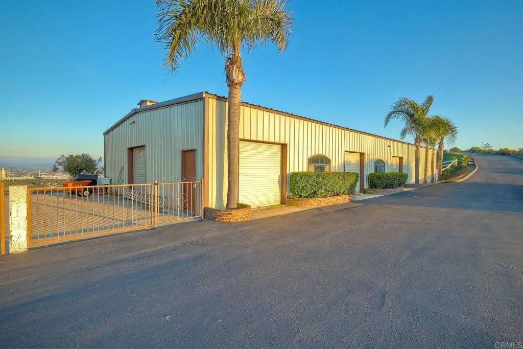 San Marcos, CA 92078,576 Camino De La Cima