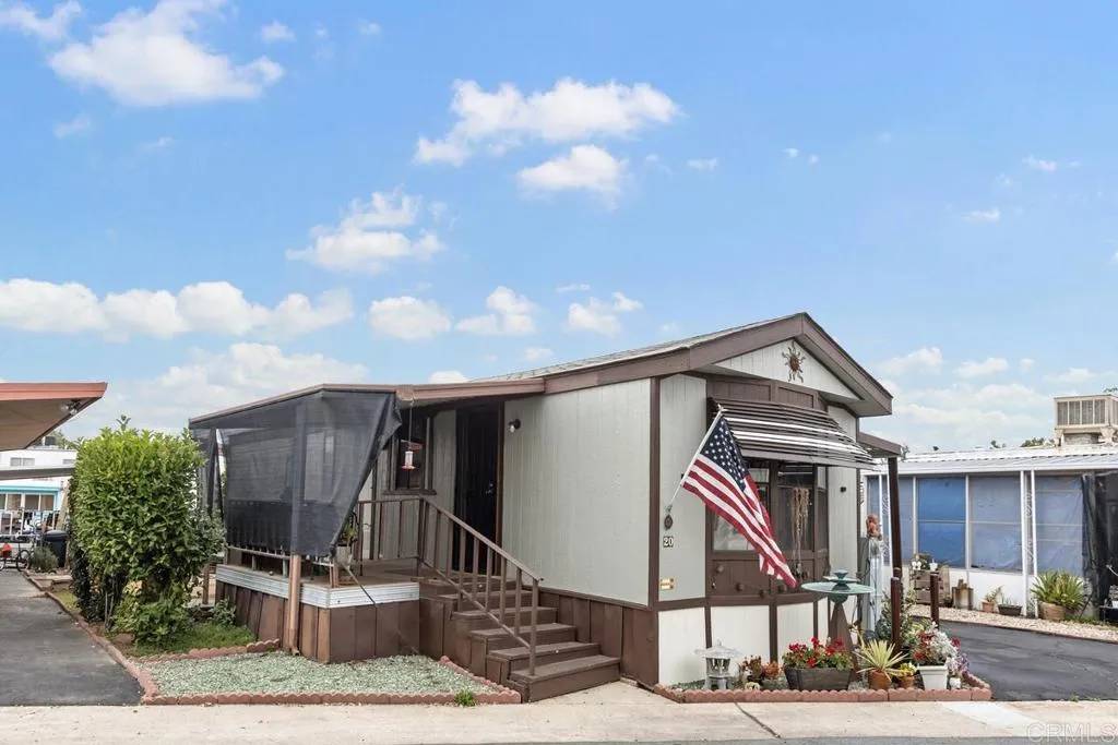 El Cajon, CA 92021,1174 E Main St Spc 20
