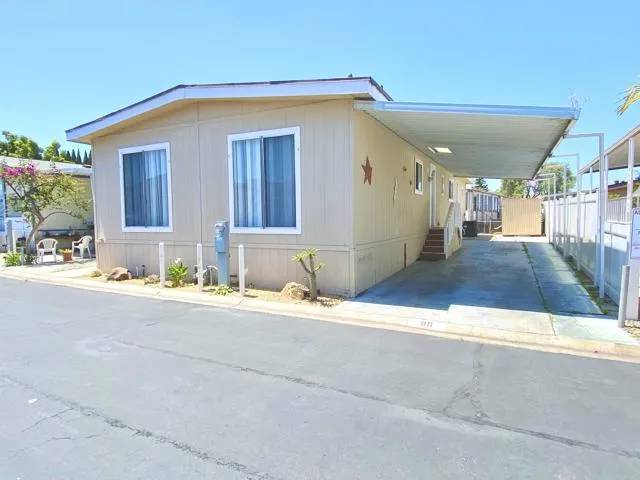 Oceanside, CA 92057,4660 N River #96