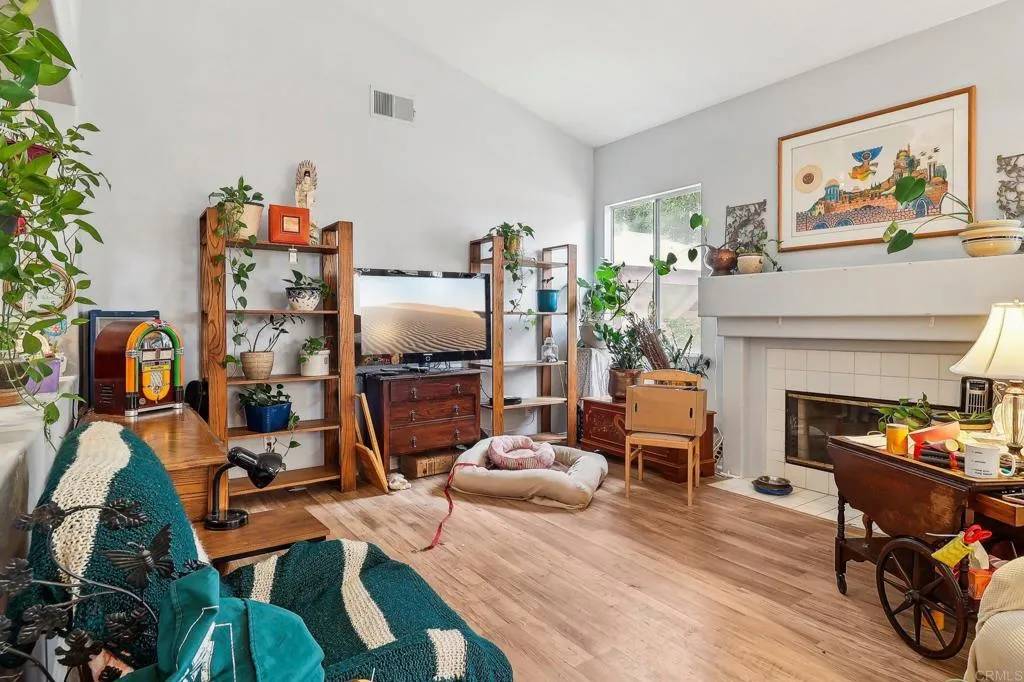 Vista, CA 92081,641 Cantara Lane