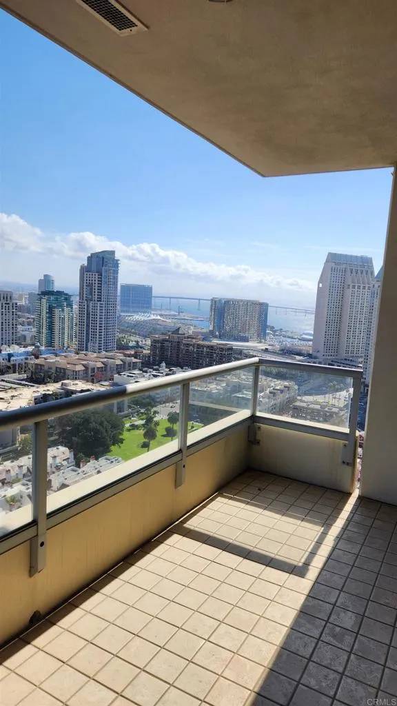 San Diego, CA 92101,700 W E Street #2805