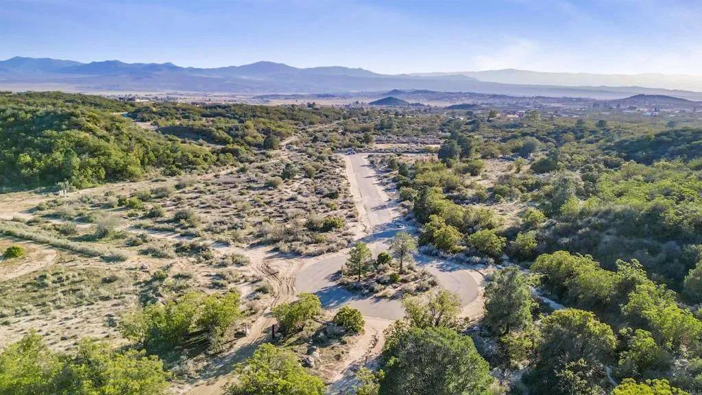 Anza, CA 92539,55569 Sunny