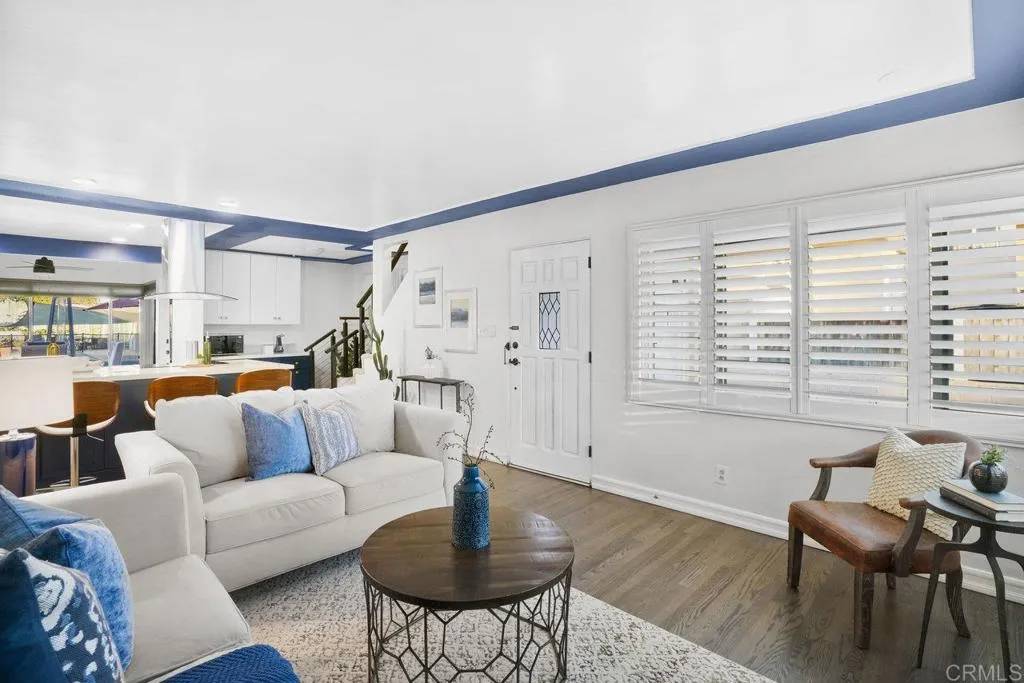 San Diego, CA 92107,4144 Tennyson Street