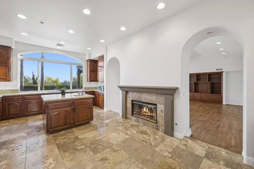 Fallbrook, CA 92028,4033 Keri Way